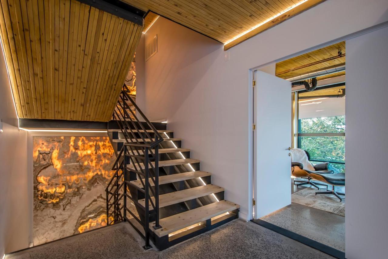 The Halifax Rooftop - Cozy Spa B&B Bagian luar foto