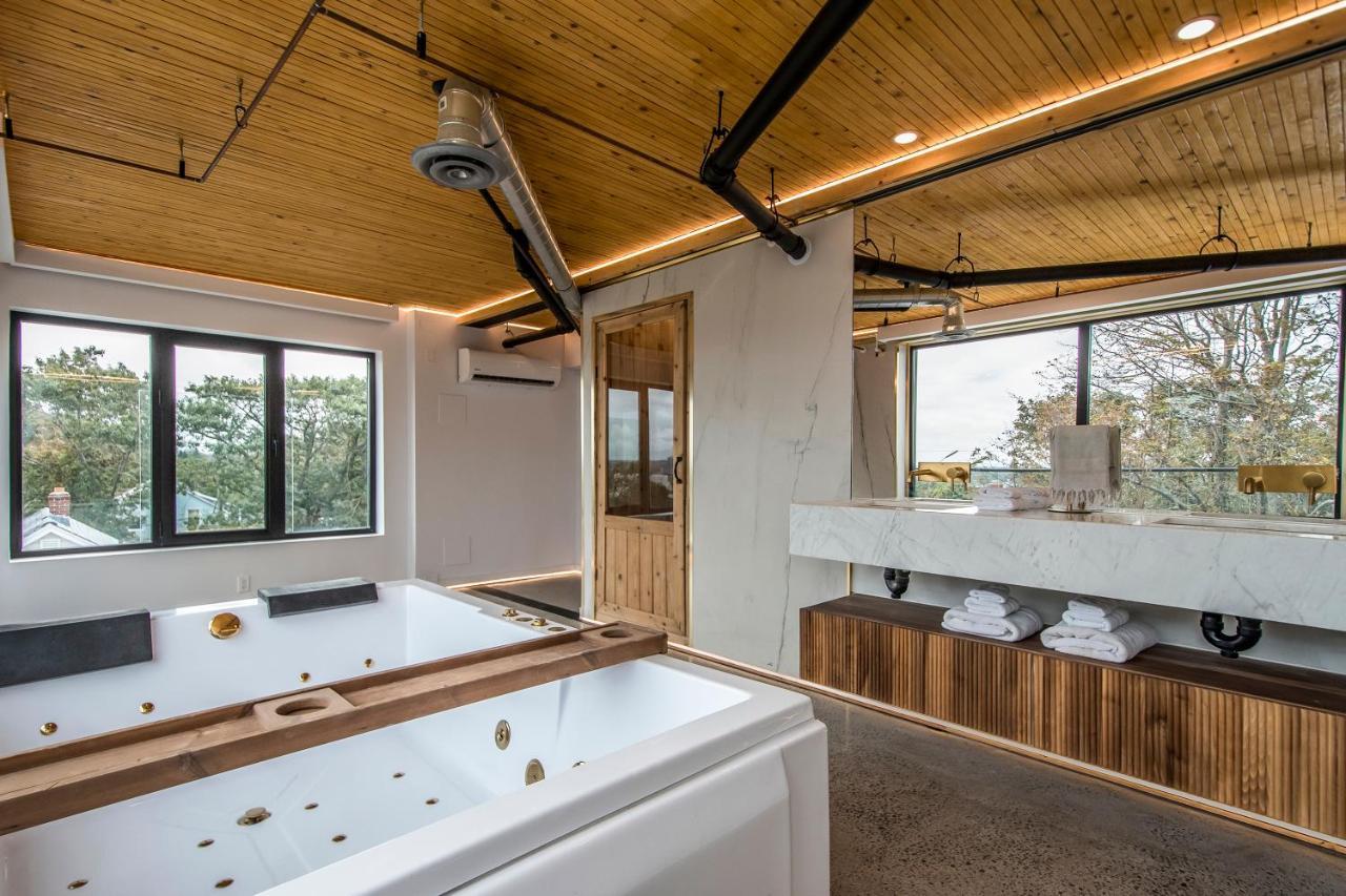 The Halifax Rooftop - Cozy Spa B&B Bagian luar foto